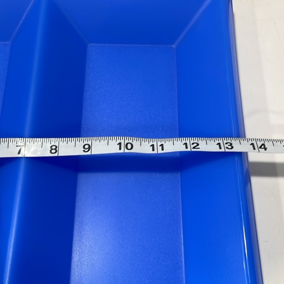 Tupperware serving trays (2 sets) - Picture 6 of 9